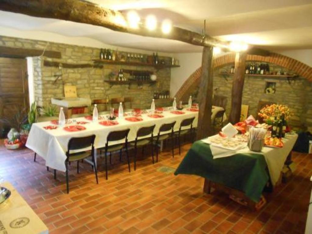 Il Grappolo In Langa Βίλα Monastero Bormida Εξωτερικό φωτογραφία